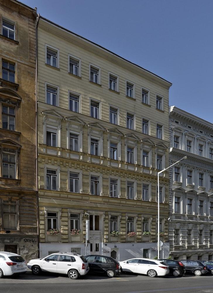 Hotel Royal Plaza Praga Zewnętrze zdjęcie