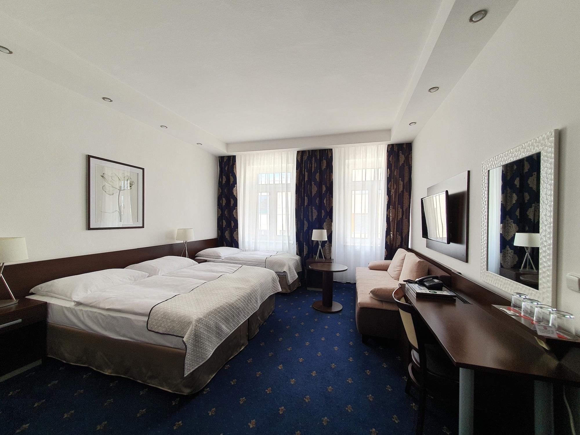 Hotel Royal Plaza Praga Zewnętrze zdjęcie